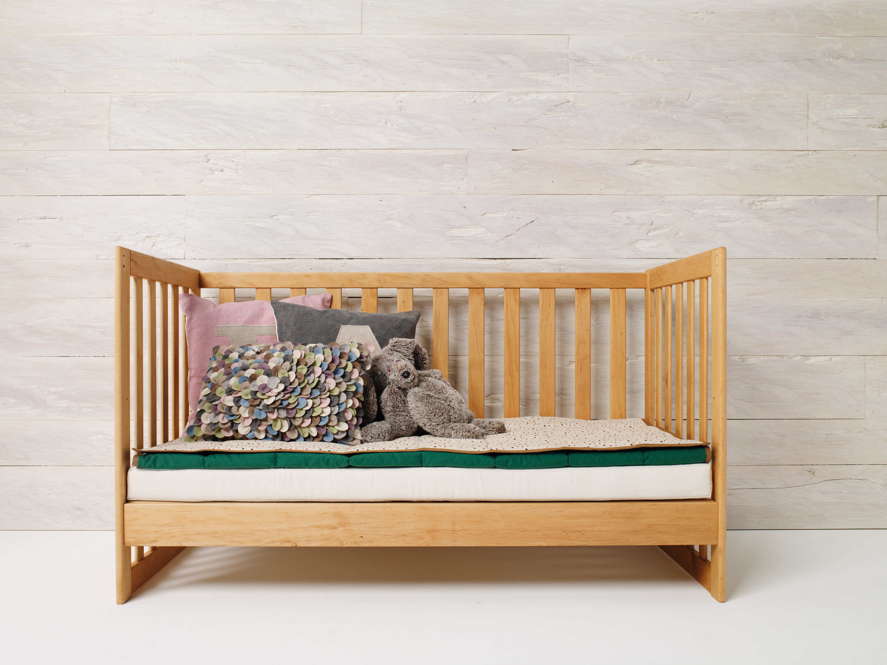 TEAM7_Baby_Kind_ER_Detail_Gitterbett_01