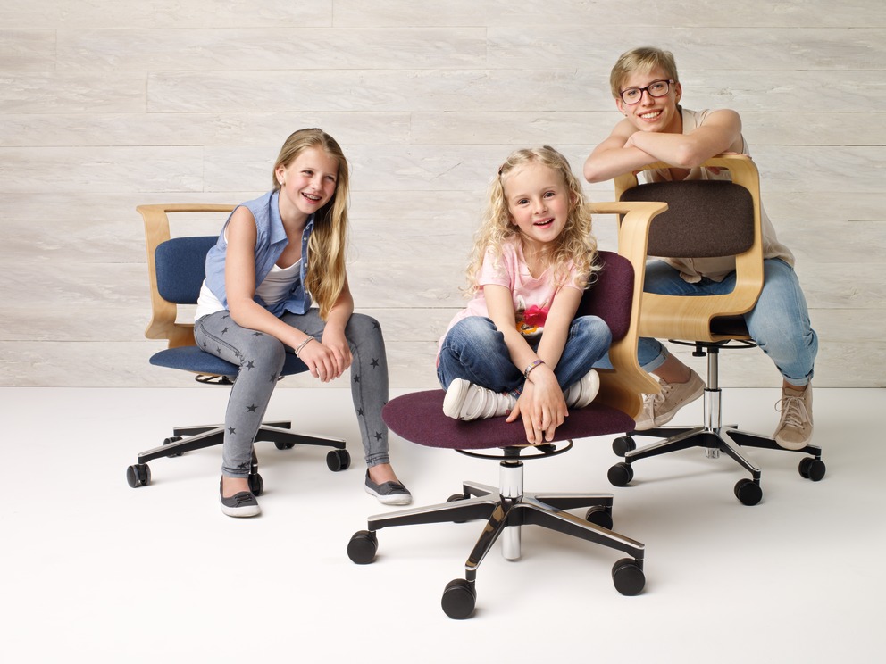 TEAM7_SchreibtischDrehstuhl_Kind_BU_Stuehle_35872