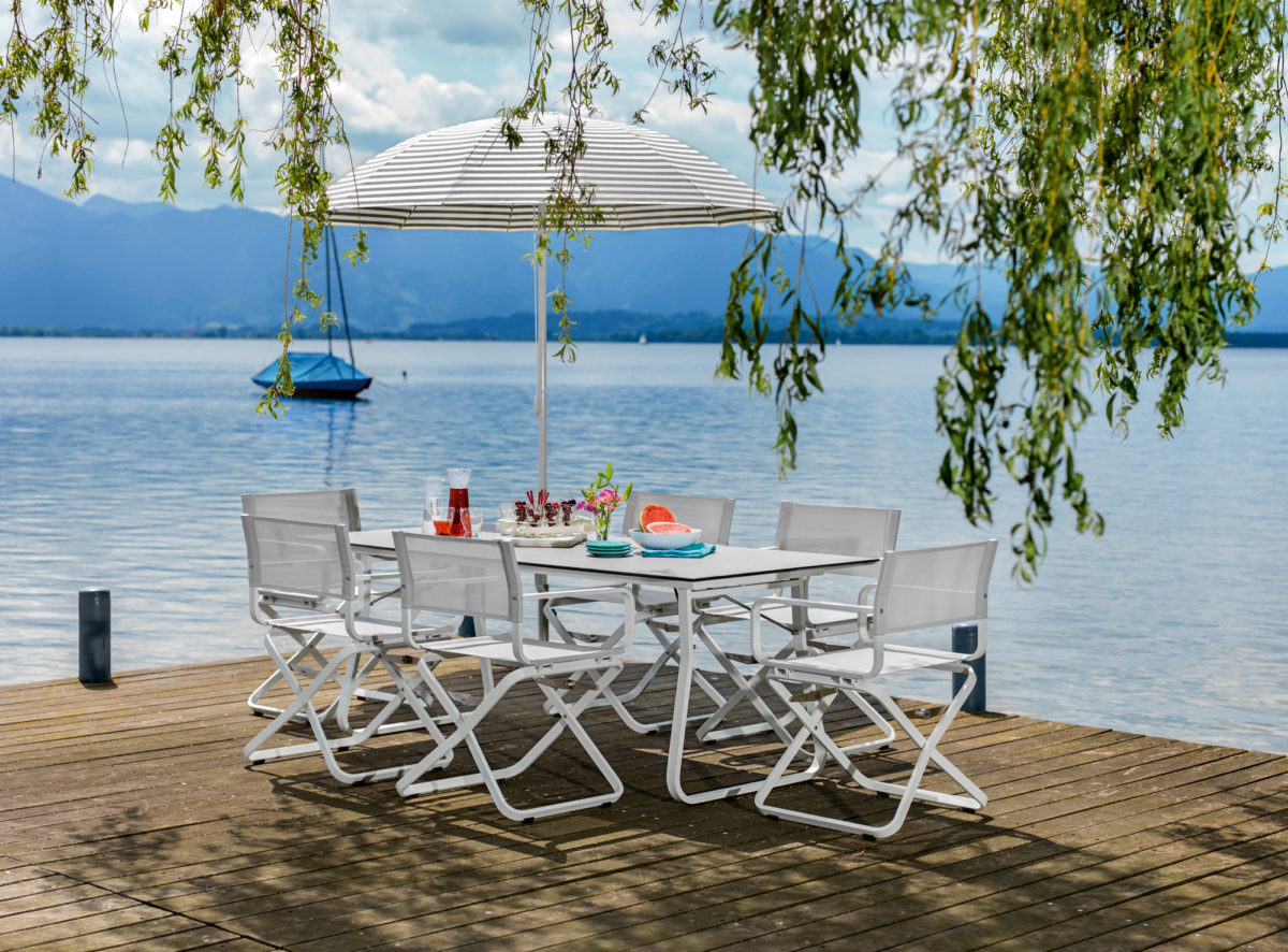 Teakholz Klassikerschirm, Pagodenschirm, Trendschirm, Aluschirm, Klickschirm,, AHOI Tisch und Stuhl
Der Firma Weishäupl
