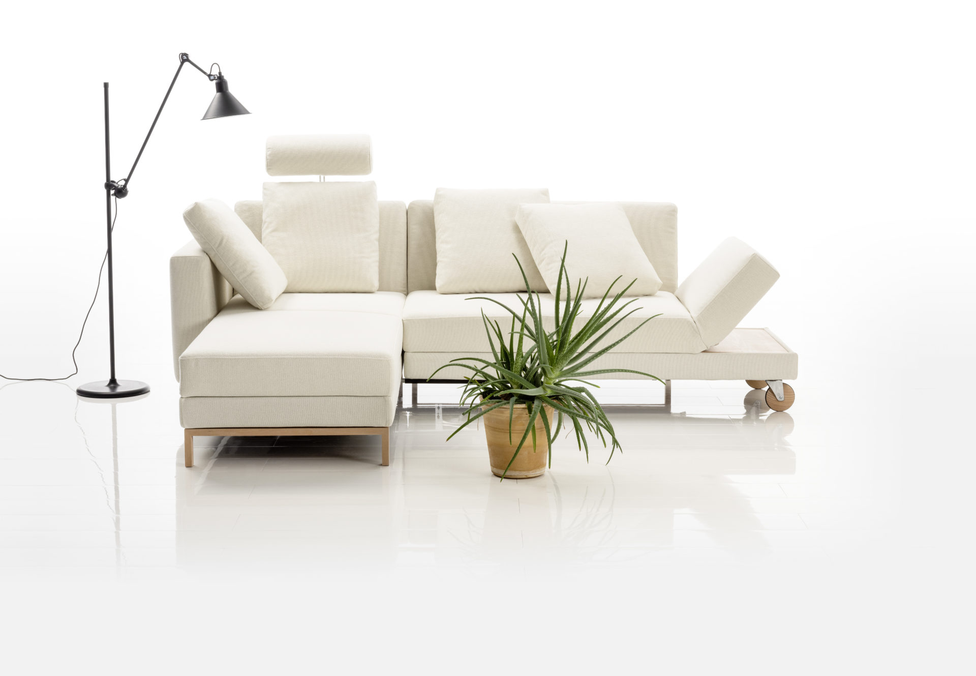 Das unverwechselbare Schlafsofa FOUR-TWO von Brühl & Sippold: mit einem