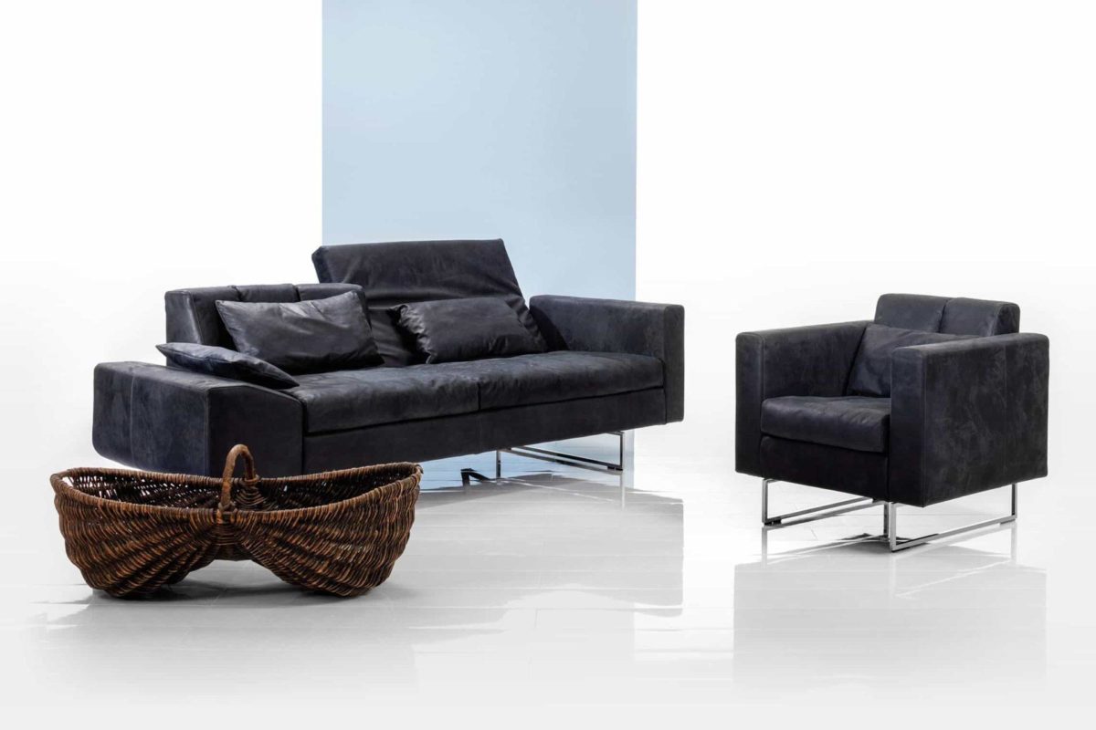 Embrace Sofa, Sessel, Hocker von Brühl & Sippold