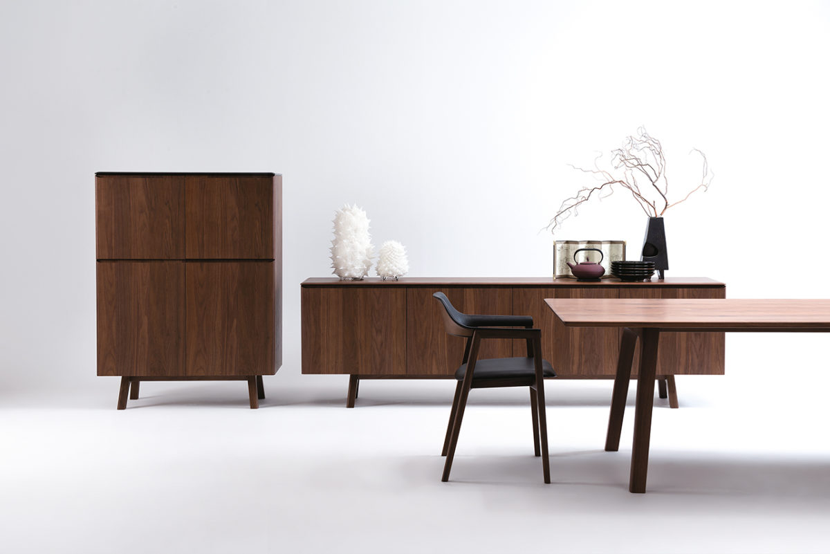 TEN Kollektion Sideboard, Lowboard, Suhl, Tisch
Der Firma CONDE HOUSE