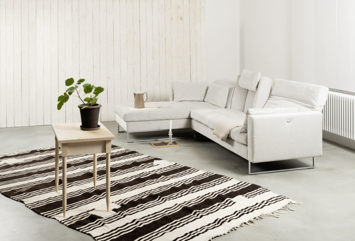 Embrace Sofa, Sessel, Hocker von Brühl & Sippold