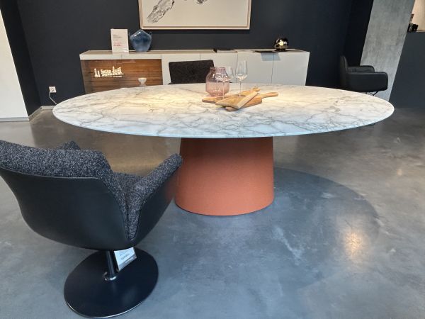 Eßtisch Conic oval Marmor