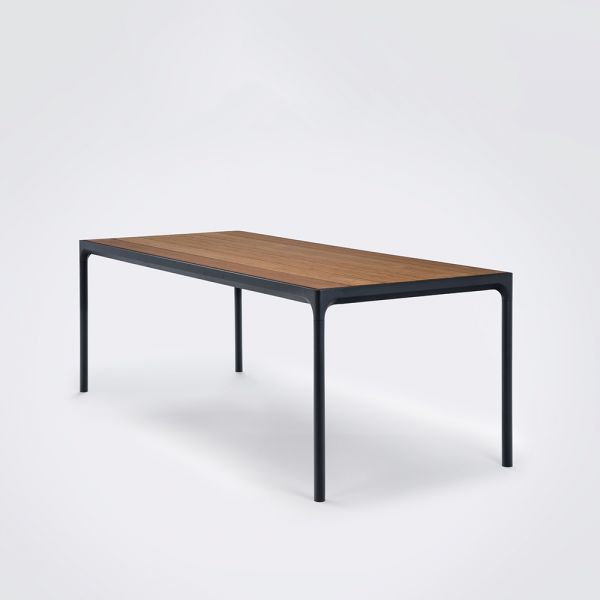 Four Table von Houe