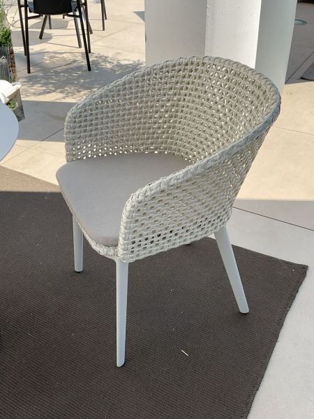 Mbrace Alu Armchair von Dedon