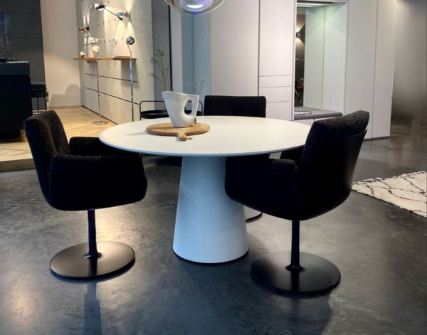 Eßtisch Conic von Cor