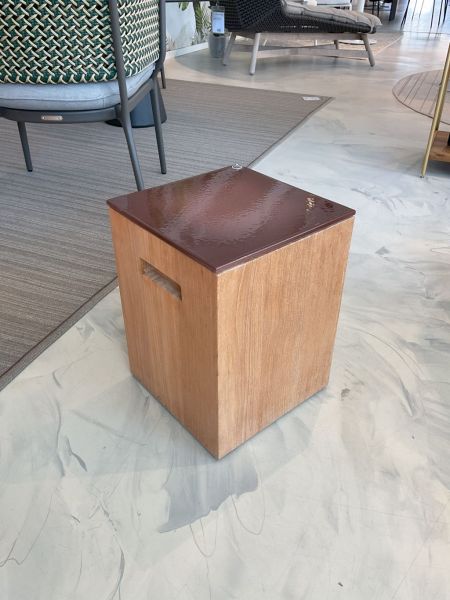 Tairu Side Table von Tribù